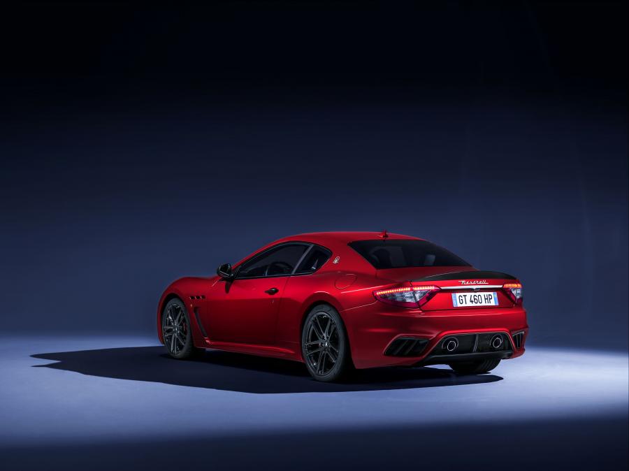  Maserati GranTurismo MC 2017 года  (фото 6 из 70)